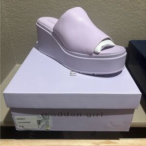 Madden Girl Purple Platform Sandals with Chunky Sole (new size 7.5)